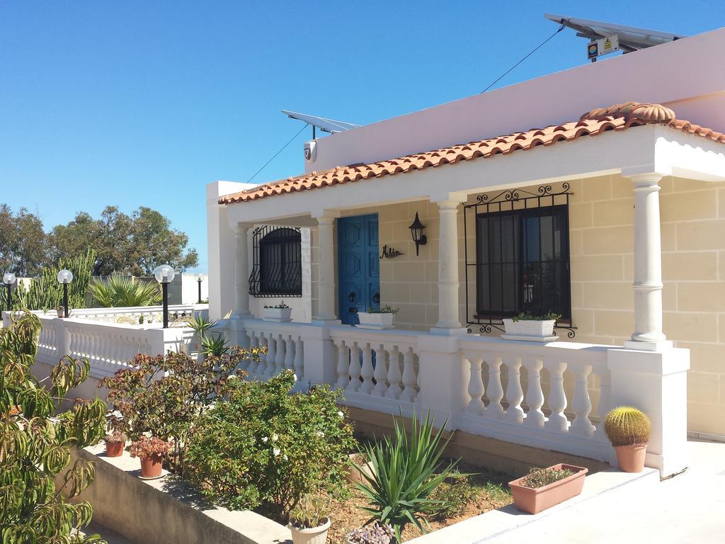 Villa Maldon เมลลิฮา ภายนอก รูปภาพ